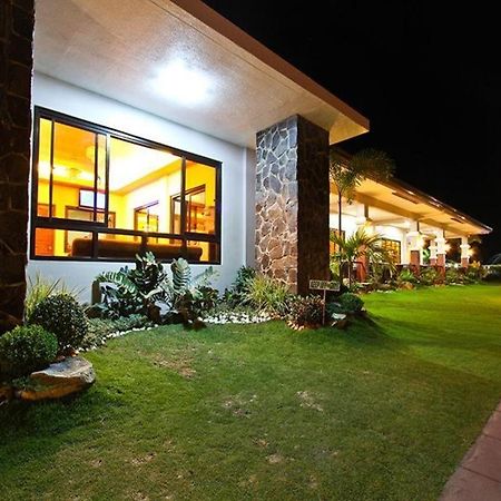 La Suena Brisa Beach Resort And Events Place Batangas Exterior photo