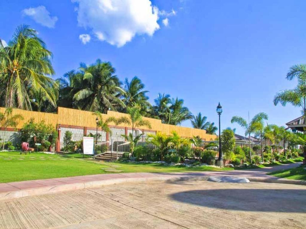 La Suena Brisa Beach Resort And Events Place Batangas Exterior photo